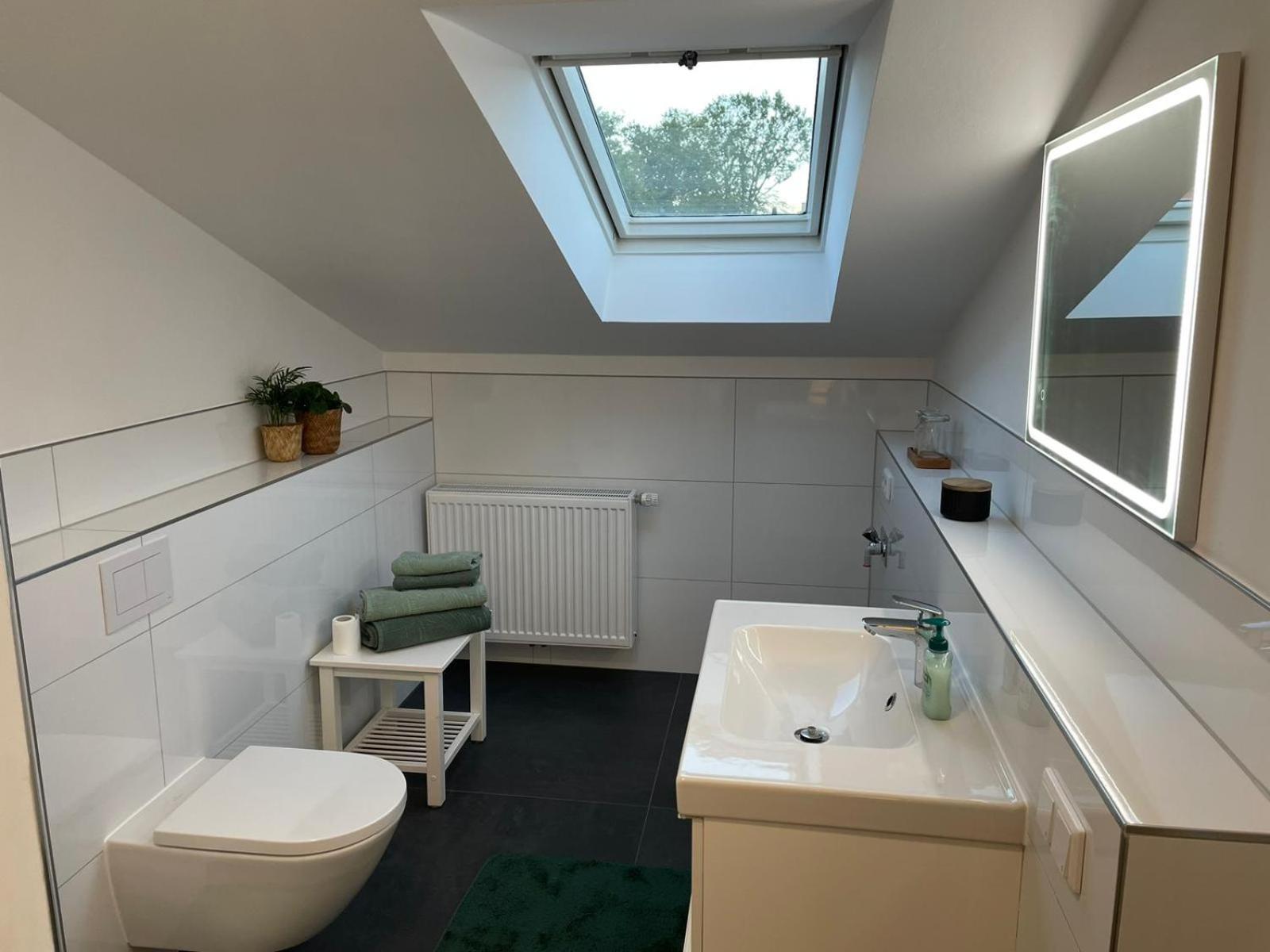 --Renoviert-- Ruhige 1-Zimmer Einliegerwohnung Mit Kueche Und Bad In Grossburgwedel Dış mekan fotoğraf