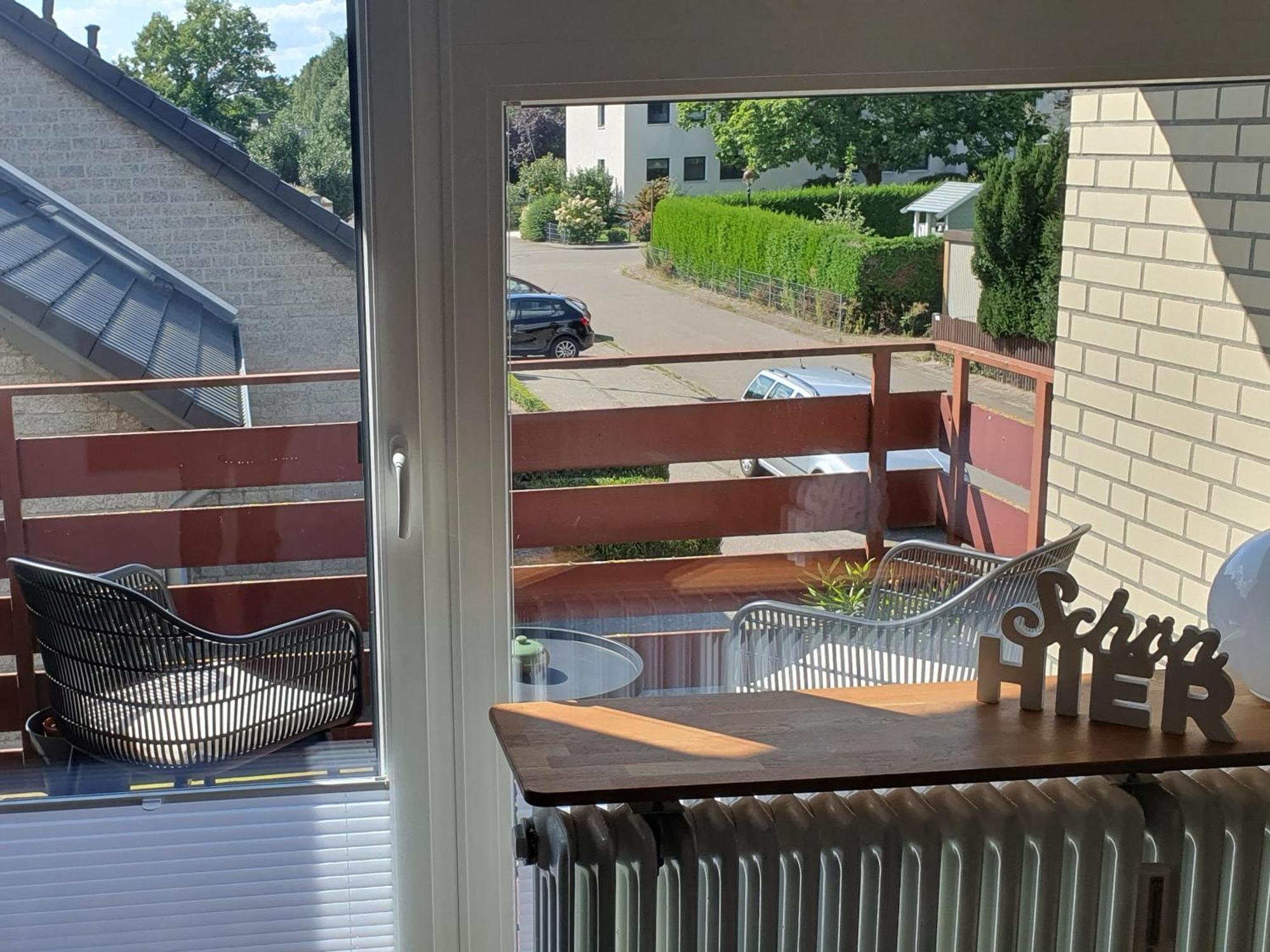 --Renoviert-- Ruhige 1-Zimmer Einliegerwohnung Mit Kueche Und Bad In Grossburgwedel Dış mekan fotoğraf